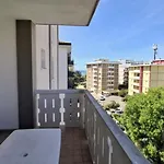 Relaxing Flat Just 50 Meters From The דירה